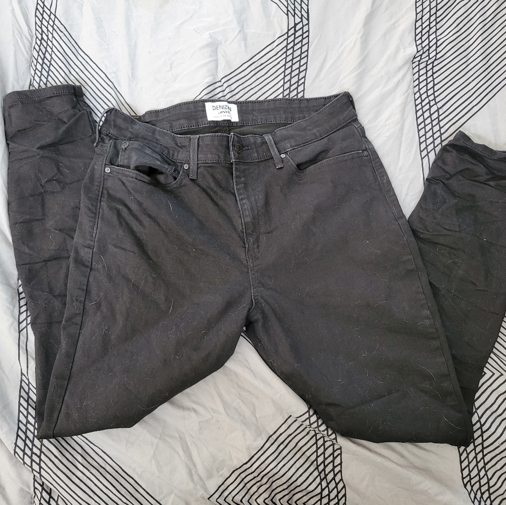 Denizen Black High Rise Jeans